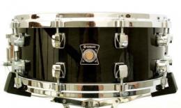 Изображение продукта YAMAHA MSD1455BAM малый барабан 14х5.5 клён. цвет BLACK MAPLE